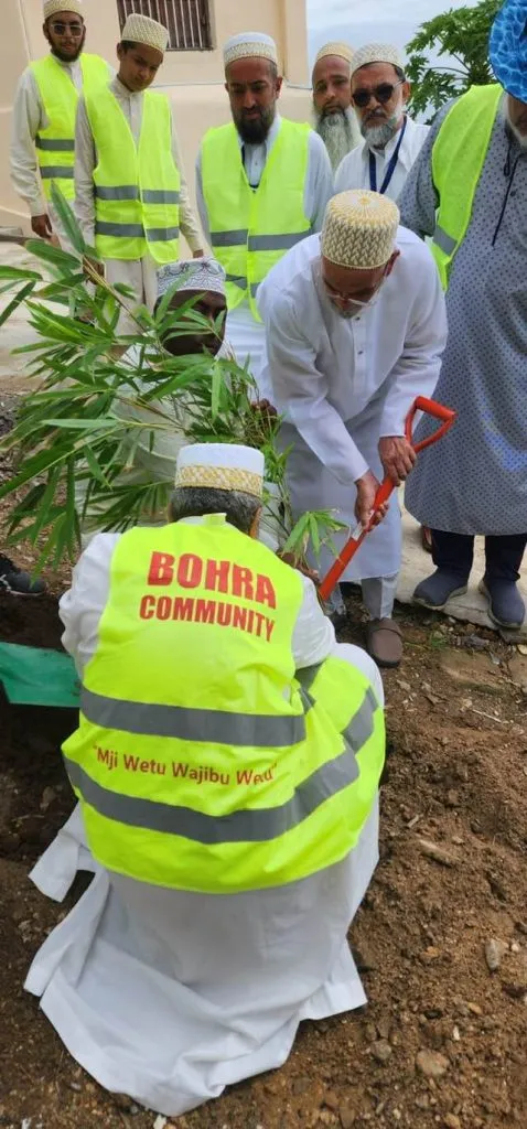A-tree-plantation-drive-was-conducted-on-World-Environment-Day-under-the-slogan-‘Mji-Wetu-Wajibu-Wetu-Our-City.-Our-Responsibility-478x1024